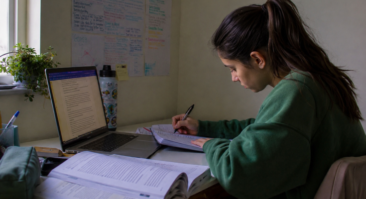 Best Ways to Stay Focused During Online Learning